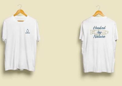 tshirt hooked